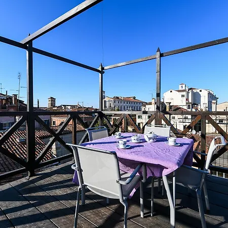 Rialto * البندقية